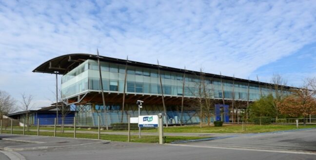 EntreeFCBA-exterieur-Bordeaux-Medium-768x512